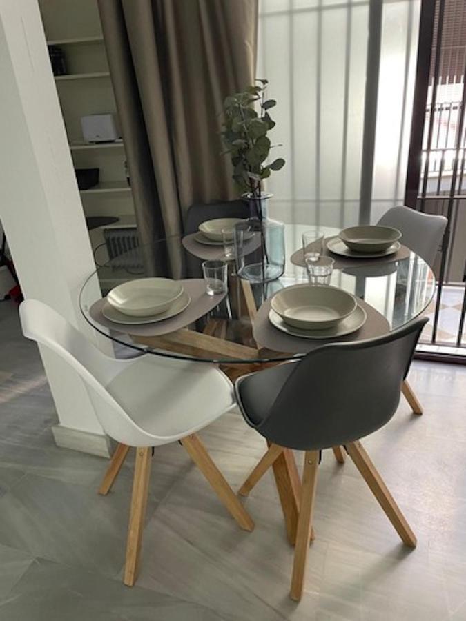 Holidays2Malaga Jinetes Junto Casco Historico & Parking Apartment Exterior foto