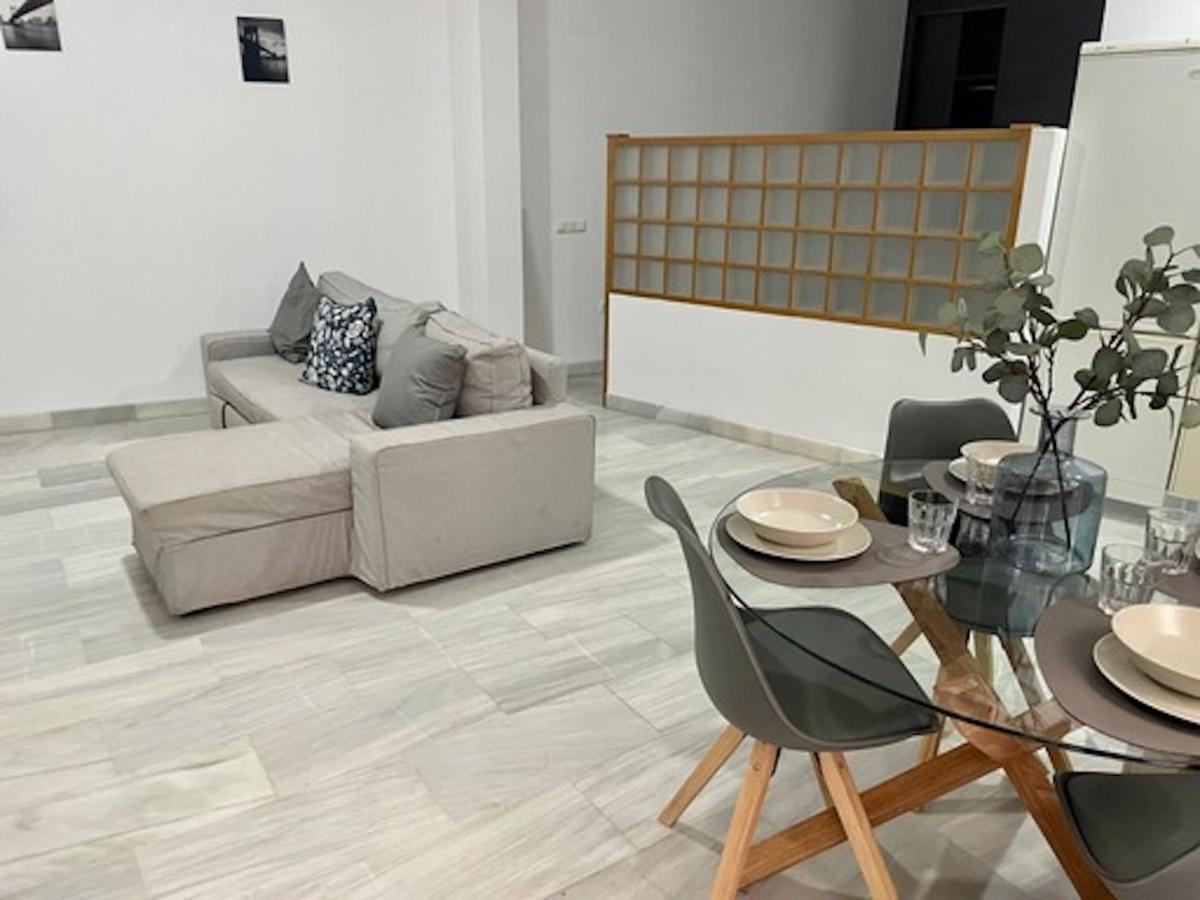 Holidays2Malaga Jinetes Junto Casco Historico & Parking Apartment Exterior foto
